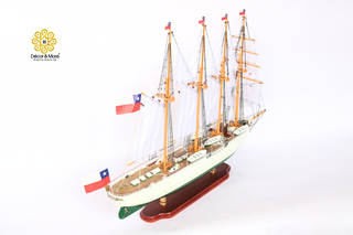 ESMERALDA Model Ship 96cm - Handcrafted Wooden Sailing Ship Display