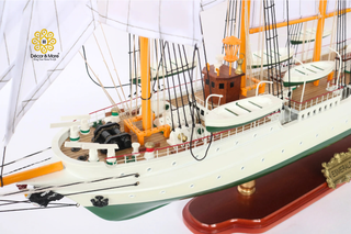 ESMERALDA Model Ship 96cm - Handcrafted Wooden Sailing Ship Display