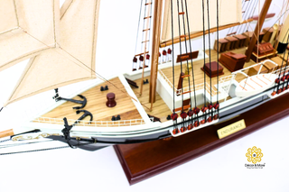Endurance Ship Model 65cm - Handcrafted Wooden Historic Sailing Ship