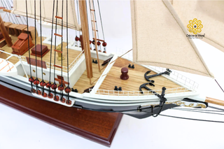 Endurance Ship Model 65cm - Handcrafted Wooden Historic Sailing Ship Display