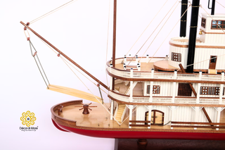 KING OF THE MISSISSIPPI Model Ship 85cm - Handcrafted Wooden Maritime Display