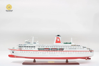 MS Deutschland Wooden Cruise Ship Model 88cm – Handcrafted Ocean Liner Display