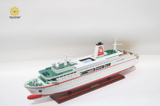 MS Deutschland Wooden Cruise Ship Model 88cm – Handcrafted Ocean Liner Display