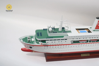 MS Deutschland Wooden Cruise Ship Model 88cm – Handcrafted Ocean Liner Display