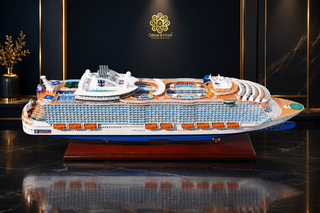 MS Oasis of the Seas Wooden Ship Model 90cm - Handcrafted Cruise Ship Replica