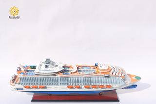 MS Oasis of the Seas Wooden Ship Model 90cm - Handcrafted Cruise Ship Replica