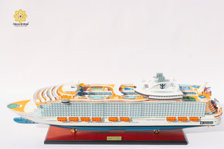 MS Oasis of the Seas Wooden Ship Model 90cm - Handcrafted Cruise Ship Replica