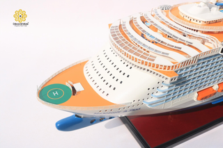 MS Oasis of the Seas Wooden Ship Model 90cm - Handcrafted Cruise Ship Replica