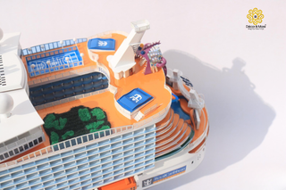 MS Oasis of the Seas Wooden Ship Model 90cm - Handcrafted Cruise Ship Replica