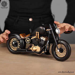 Harley Davidson Retro Motorcycle Model (XE068)