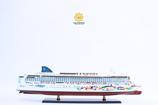 NORWEGIAN STAR Cruise Ship Model 100cm - Handcrafted Wooden Display