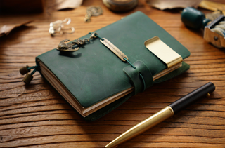 Premium Handmade Plain-Edged Cowhide Leather Notebook with Strap Lock NO10