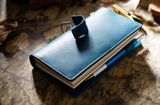 Handmade Leather Journal – Thread-Bound & Refillable - NO007
