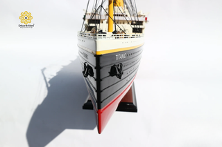 RMS Titanic Wooden Ship Model 100cm – Special Edition