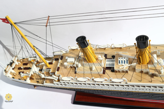 RMS Titanic Wooden Ship Model 100cm with Lights - Special Edition