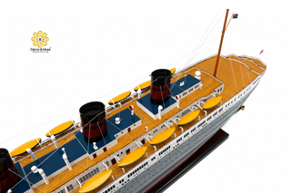 SS Queen Bermuda Wooden Ship Model 100cm - Handcrafted Nautical Display
