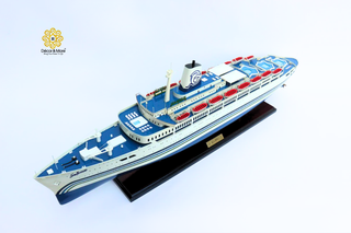 SS Sea Breeze Wooden Ship Model 88cm – Handcrafted Nautical Display