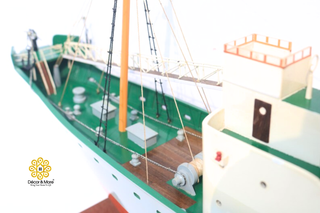 WHALE CATCHER R2 Wooden Ship Model 80cm - Handcrafted Nautical Display