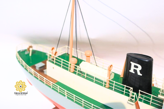 WHALE CATCHER R2 Wooden Ship Model 80cm - Handcrafted Nautical Display